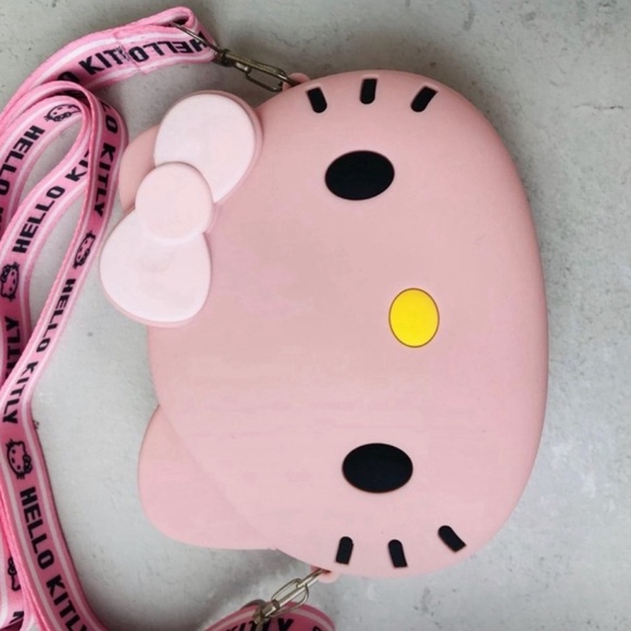 NEW Mini Silicone Hello Kitty Crossbody - Picture 7 of 7